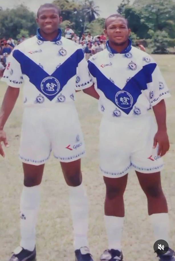 “Mucha gente me decía que yo era mejor que mi hermano David, porque desde los cinco años fui a un escuela de fútbol, pero él nació como una estrella, que hasta el ministro de educación mandó una carta al ITE para que David pudiera integrar la Sub-20 y poder representar al país”, fue una de las revelaciones de Rubén a LA PRENSA..