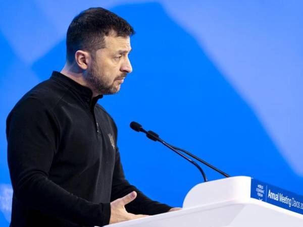 Zelenski pide a EEUU mediar una tregua con Rusia.