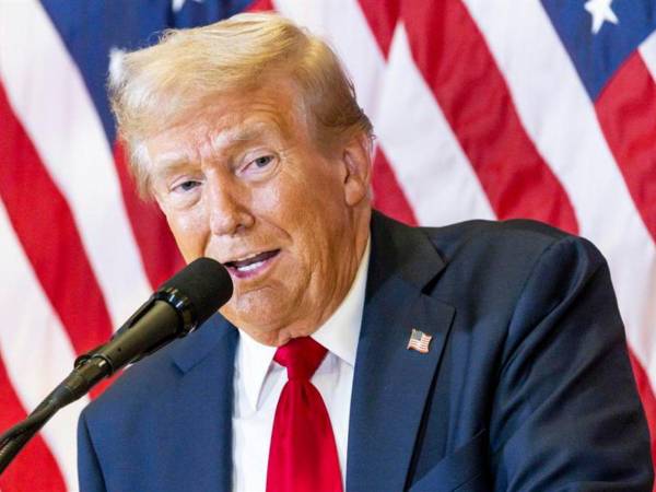 El presidente de Estados Unidos, Donald Trump, afirma que habrá una “transición para llevar la riqueza a EEUU de nuevo”.