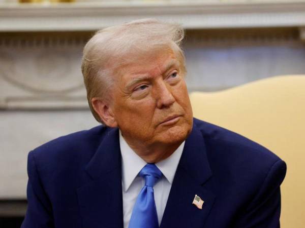 El presidente estadounidense sugirió llamar el nuevo permiso migratorio la “tarjeta dorada de Trump”.