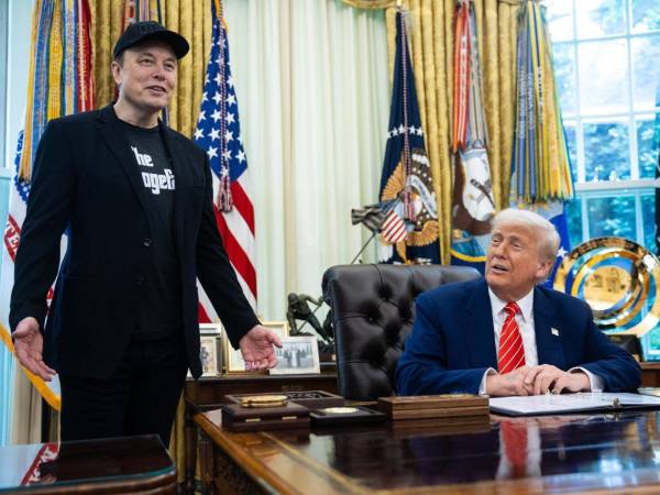 Trump y Musk permanecen distanciados tras los duros ataques del magnate contra el mandatario estadounidense.
