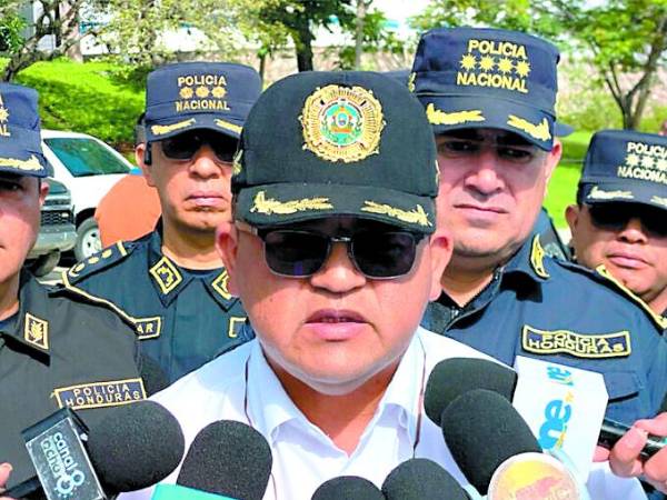 <b>El ministro Gustavo Sánchez ayer en un evento.</b>