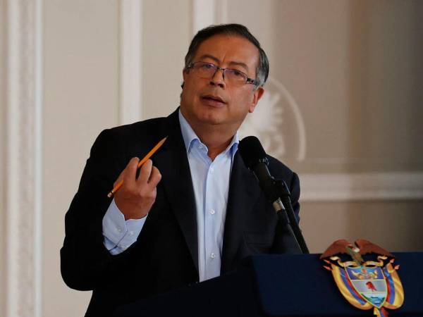 Petro denuncia nuevamente supuestos planes para un magnicidio en Colombia.