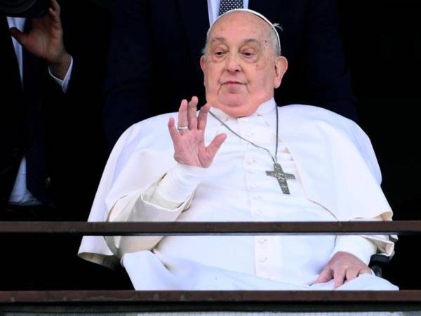 El Papa Francisco fue dado de alta el domingo con una prescripción de al menos dos meses de convalecencia.