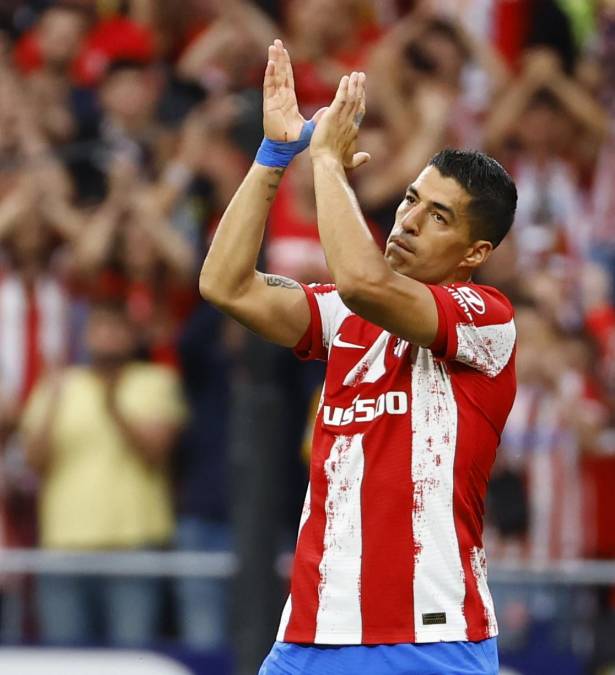 OFICIAL: El delantero uruguayo Luis Suárez no continuará en el Atlético de Madrid para la próxima campaña. Se menciona que el goleador podría recalar en la MLS.