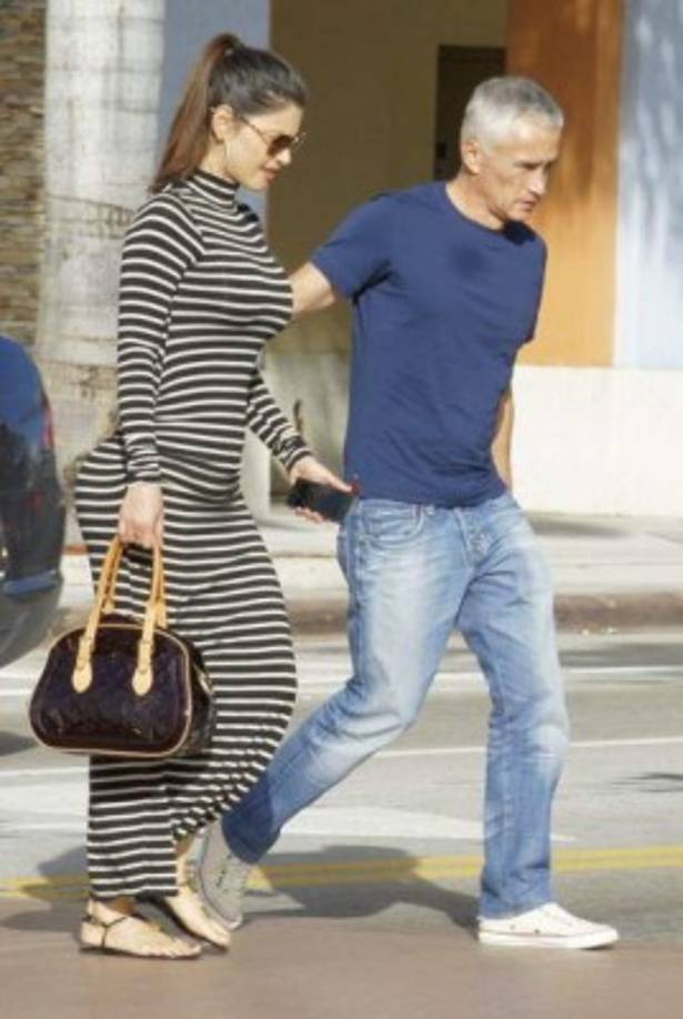 Su historia de amor inició en los pasillos de Univisión.