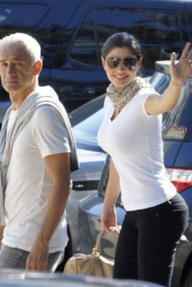 Tras varios avistamientos, en cierta ocasión se les vio dando un paseo en bicicleta.