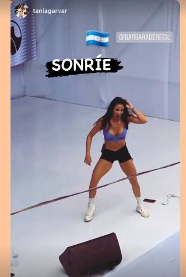 Las redes sociales se llenaron de imágenes y videos de la rutina que ofreció Bárbara de Regil. 