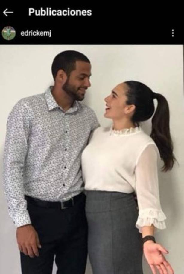 Menjívar tiene 27 años. Debutó con la camisa blanca en el 2014. Hoy ha dado un gran paso en su vida al contraer matrimonio.