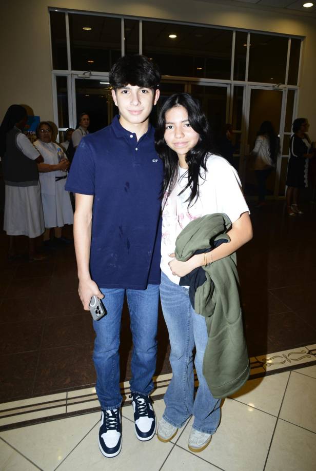 Peter Boden y Verónica Mejía.