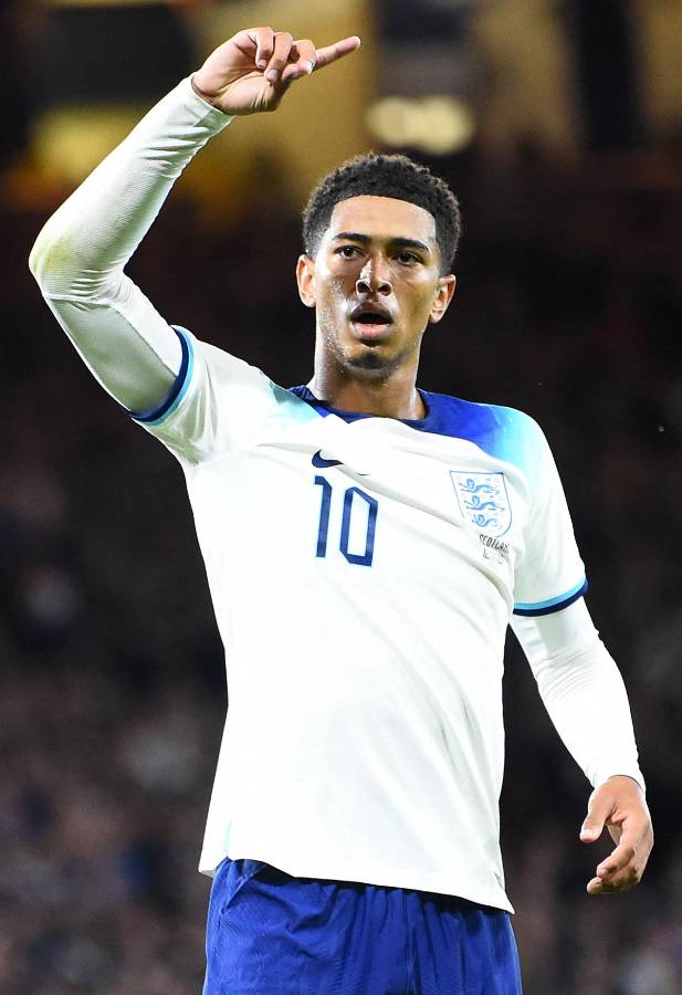 Jude Bellingham marcó uno de los goles para el triunfo de Inglaterra ante Escocia.