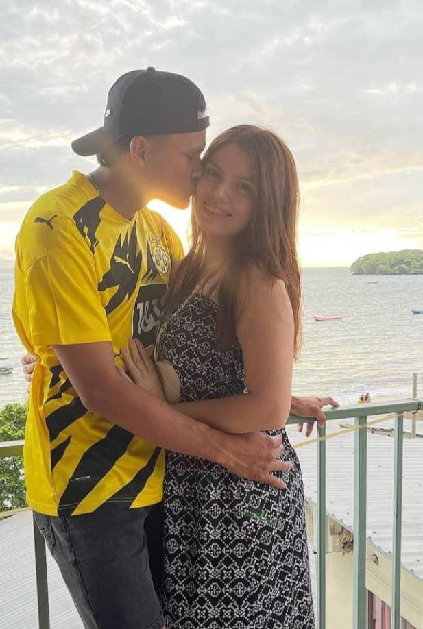 En reciente entrevista a Grupo OPSA, Denil Maldonado reveló estar plenamente enamorado de la joven Iving Bruni. 