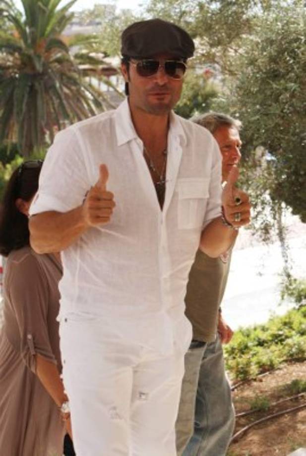 Chayanne se toma la vida muy tranquilo y transmite eso a las personas que lo<br/>rodean. Nunca ha estado involucrado en escándalos, y siempre ha dado muy buen ejemplo de cómo vivir una vida plena y feliz.