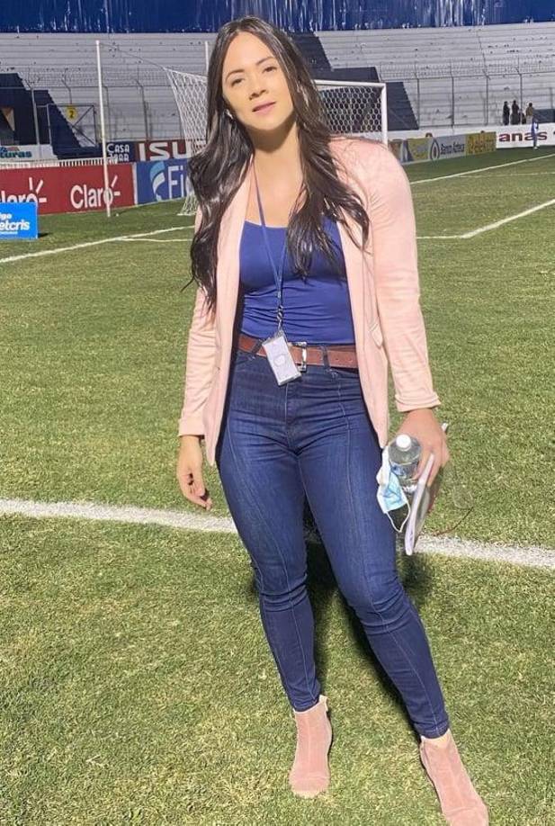 En su momento Isabel Zambrano en conversación con el presentador Ángel Guity confesó su relación sentimental con Diego Vázquez y brindó importantes detalles sobre ambos: “Estoy enamorada, tengo mucho amor, me quiere mucho, me ama, hay mucho romanticismo”, señaló. 