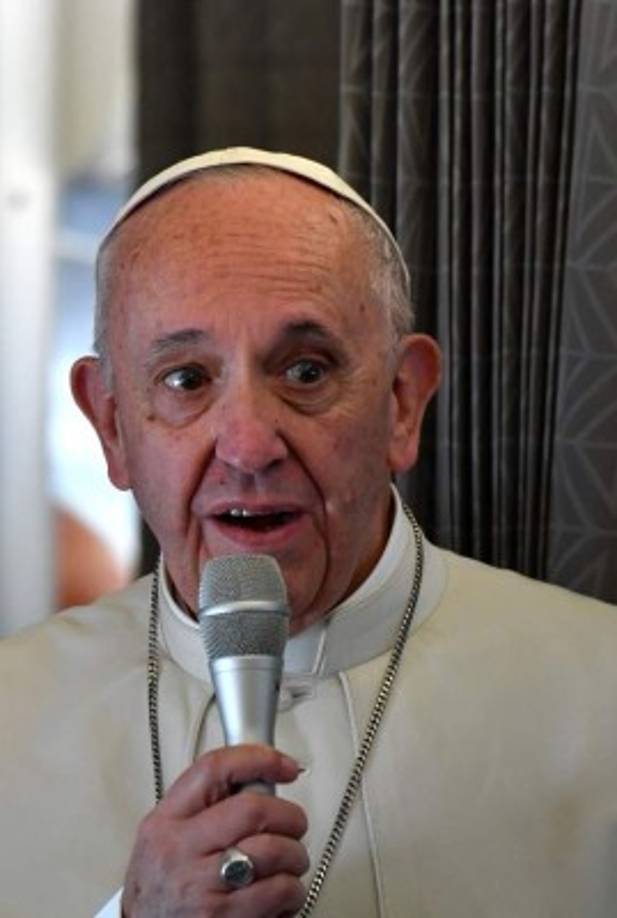 - 465 canciones -<br/><br/>Se presentaron al concurso 'Cántale al papa', una iniciativa de la organización local para definir el himno del pontífice argentino en tierras colombianas. La escogida fue 'Demos el primer paso', un vallenato-pop compuesto por la fraternidad bogotana Músicos Católicos Unidos (MUC).