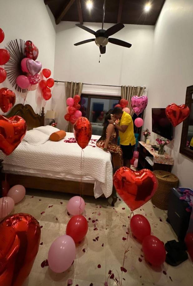 Desde hace varias semanas, Alejandra Rubio había mantenía en el anonimato el nombre de su galán, dado a que consideraba que temía que le saliera una “fan de su relación”. Hoy saltó a las redes sociales para no callar su amor.