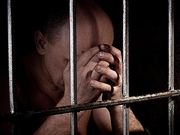 Capturan a enfermero por grabar con cámara oculta partes íntimas de pacientes