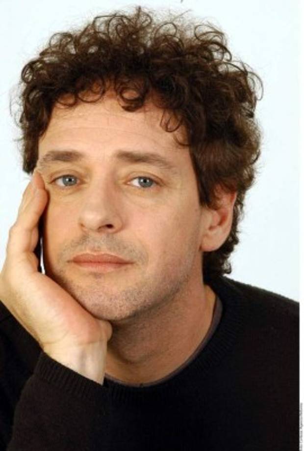 Sus influencia musical se basón en grupos como The Police, Queen, The Cure, David Bowie y Luis Alberto Spinetta.