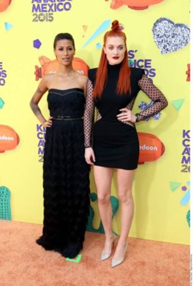 Las suecas Icona Pop destacaron en el show.