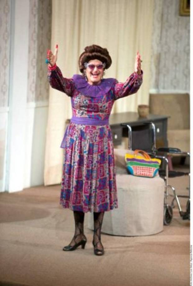 Desde entonces combinó los sets fílmicos con los televisivos.