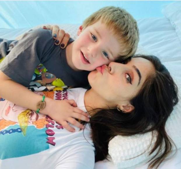 En septiembre de 2015 Lozanne y Echeverría tuvieron a Andrés, su primer hijo juntos.