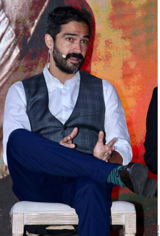 “Desde hace tiempo Diana Vázquez y yo hemos decidido continuar nuestras vidas por distintos caminos. Esta situación se da de común acuerdo y en términos amistosos”, aseguró el ex RBD. Continuó diciendo que le desea lo mejor a la mujer con quien compartió parte de su camino. Cabe recordar que, la pareja se casó en 2016.