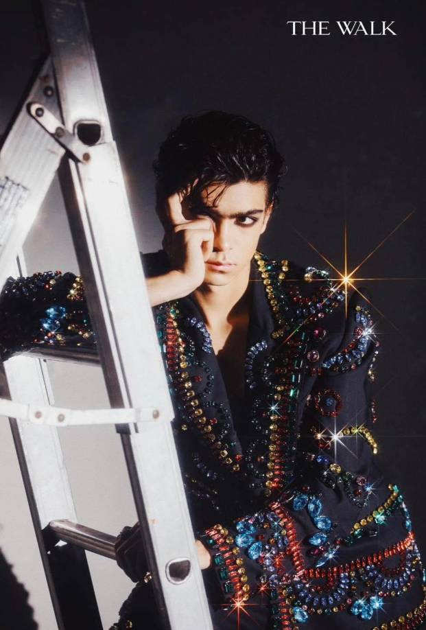 En una reciente entrevista con “Growing Up Geeked” de Netflix, que compartió en YouTube y charló con el elenco sobre sus intereses, Iñaki Godoy afirmó ser fanático de los videojuegos y dispositivos electrónicos, especialmente de Nintendo. Piensa en Super Mario Galaxy como una obra de arte. Otro secreto revelado es que sueña con tener una GameCube. 