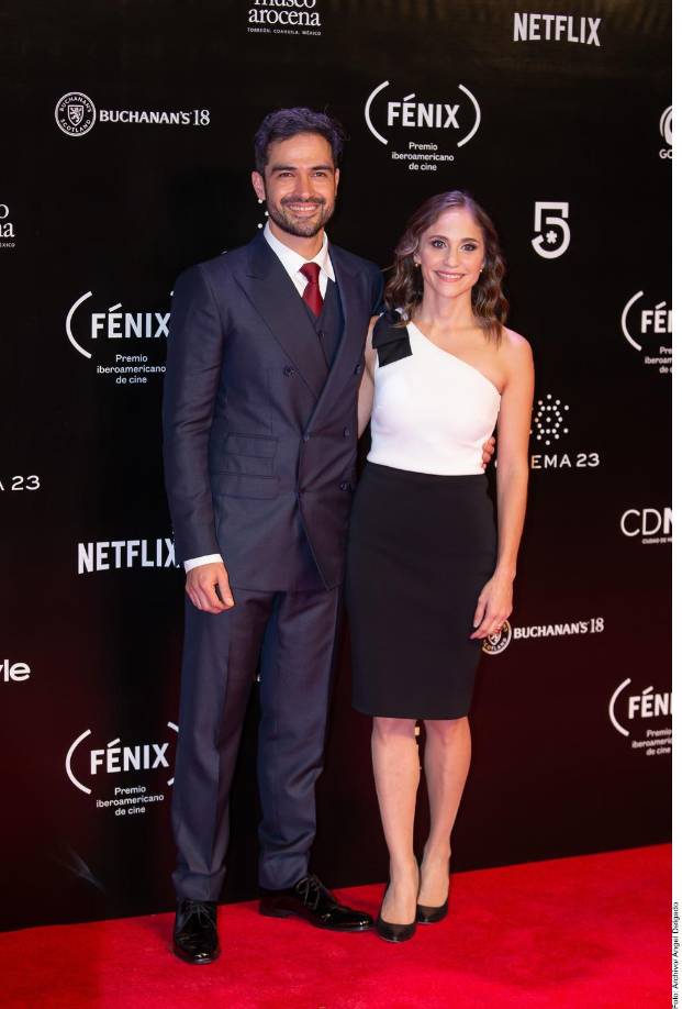 “Ella se negaba a darle el divorcio, pero terminó cediendo porque él se puso muy violento con ella, así que Diana, que es una mujer autosuficiente e inteligente, terminó por dejarlo ir. Aunque le dolió hasta el alma dejarlo ir.”, aseguró el supuesto amigo de la pareja. 