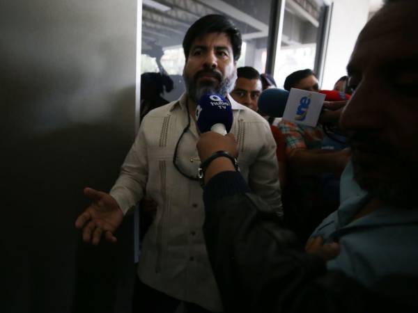Johel Zelaya, fiscal general de la República, dando declaraciones a medios. Fotografía de archivo.