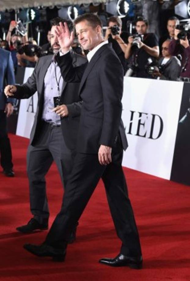 Pitt fue absuelto de acusaciones de comportamiento violento contra uno de sus hijos, razón que supuestamente originó la petición de divorcio de parte de Jolie.