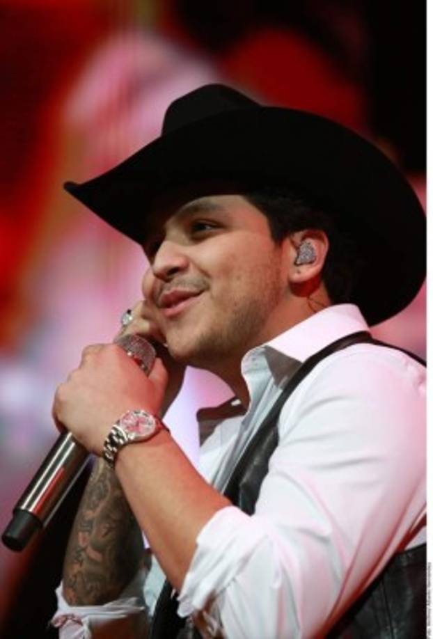 “Lo vuelvo y lo repito no fue mi intención ofenderla a ella, sino la ofensa fue directamente para él y así en cámara lo digo”.