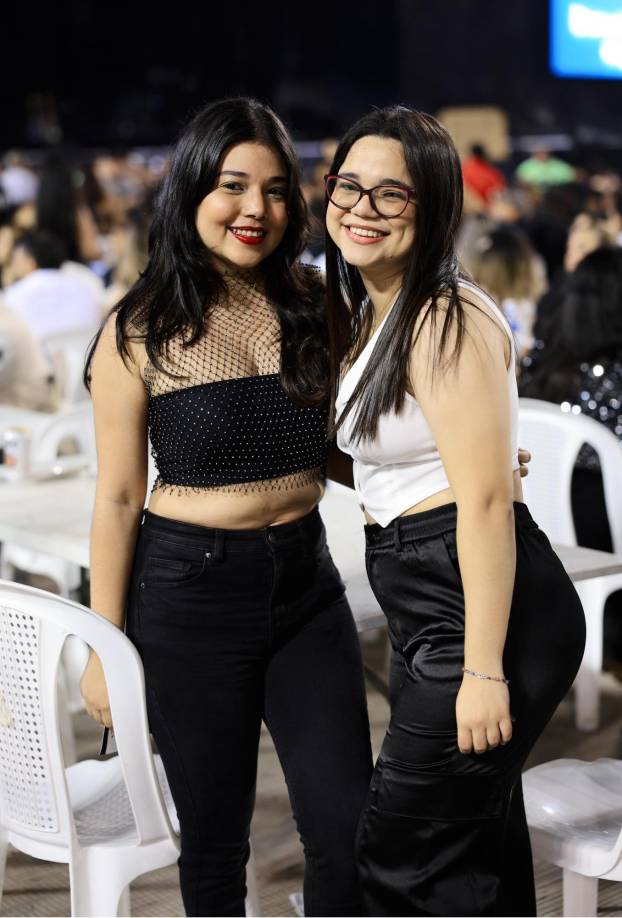 Nahomi Erazo y Monserrat Yáñez