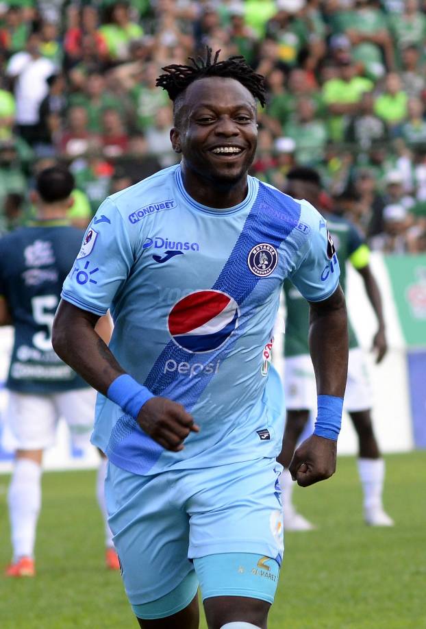 Kevin Álvarez encontró nuevo destino después de su paso por el Motagua. El lateral derecho llegó a un acuerdo para jugar con el Juticalpa FC, el rescién ascendido a la Liga Nacional de Honduras, confirmó el presidente de los pamperos, Joel Sandoval. El anuncio de su fichajes es inminente.