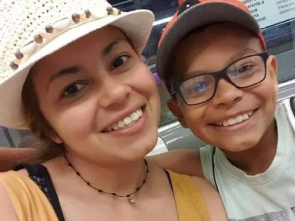 Karina Chinchilla, madre del niño Enoc Pérez, reaccionó indignada luego de conocer la condena que recibió uno de los implicados en la desaparición de su hijo.