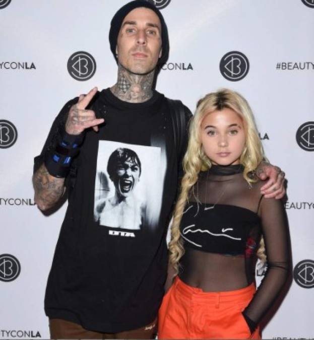 Travis Barker, baterista de Blink 182, denunció que su hija Alabama, que actualmente tiene 13 años, ha estado recibiendo mensajes de otro famoso, pero mayor de edad.