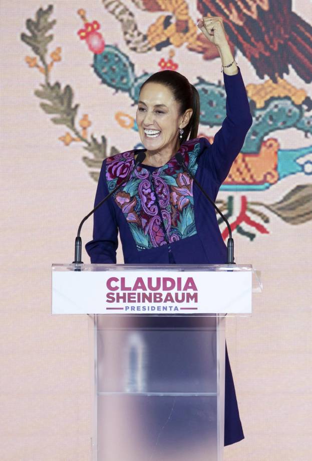 <b>Sheinbaum</b> <b>asumirá</b> en octubre la presidencia de un país con larga tradición machista y de violencia contra las mujeres. Además, enfrentará otros grandes cuestiones pendientes como la brecha salarial de género. 