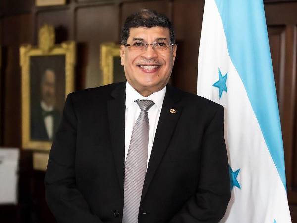 Edwin Araque, presidente ejecutivo de Banhprovi.