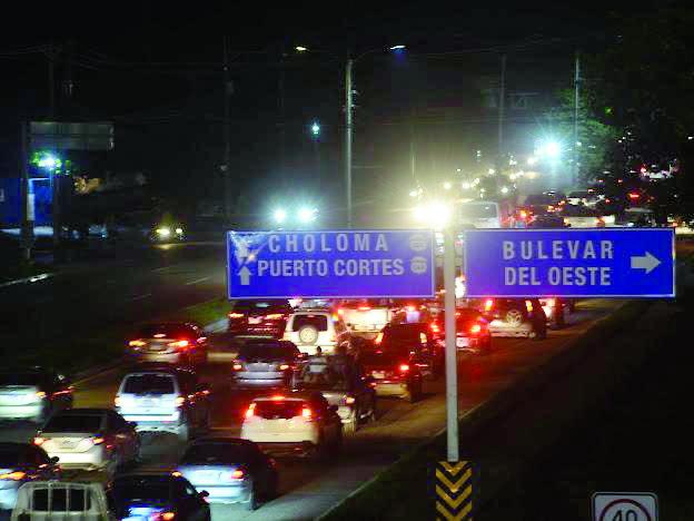 Crecimiento del parque vehicular en San Pedro Sula no está siendo del 5% a 8% como años anteriores, algo que preocupa a expertos.