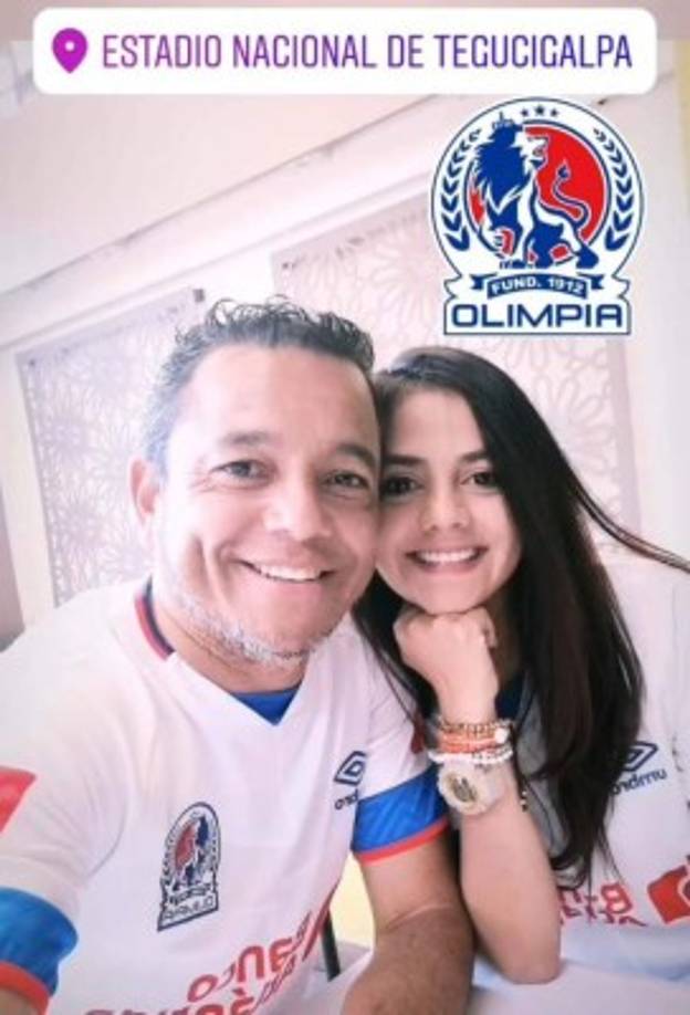 El exjugador Elvis Danilo Turcios estuvo en el estadio Nacional de Tegucigalpa junto a su bella novia Scarleth Ordoñez. Foto Instagram Danny Turcios.