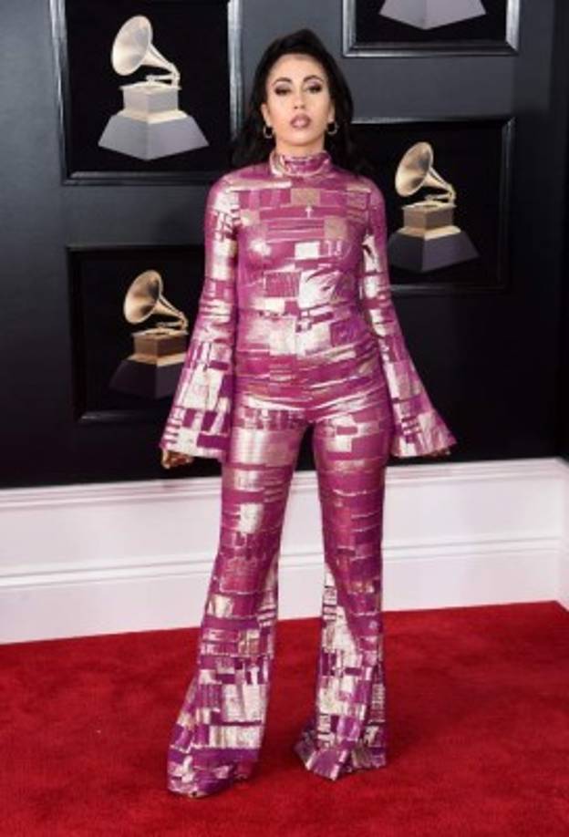 CORAL GABLES, FLORIDA - JULY 22: Kali Uchis poses with an award at Premios Juventud 2021 - Media Center at Watsco Center on July 22, 2021 in Coral Gables, Florida. Alberto Tamargo/Getty Images for Univision/AFP (Photo by Alberto Tamargo / GETTY IMAGES NORTH AMERICA / Getty Images via AFP)