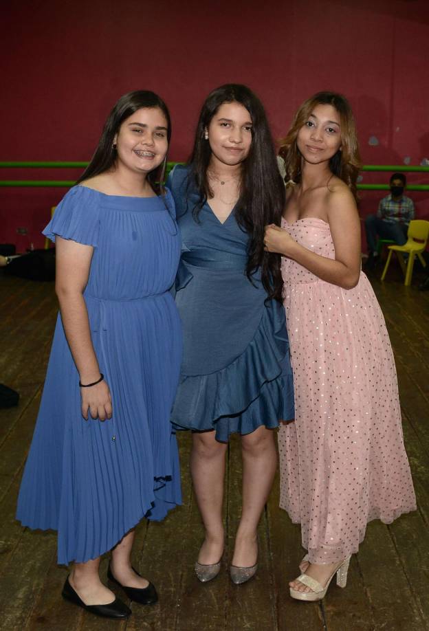 Valeria Viera, Isabela Aparicio y Nahomy Zambrano