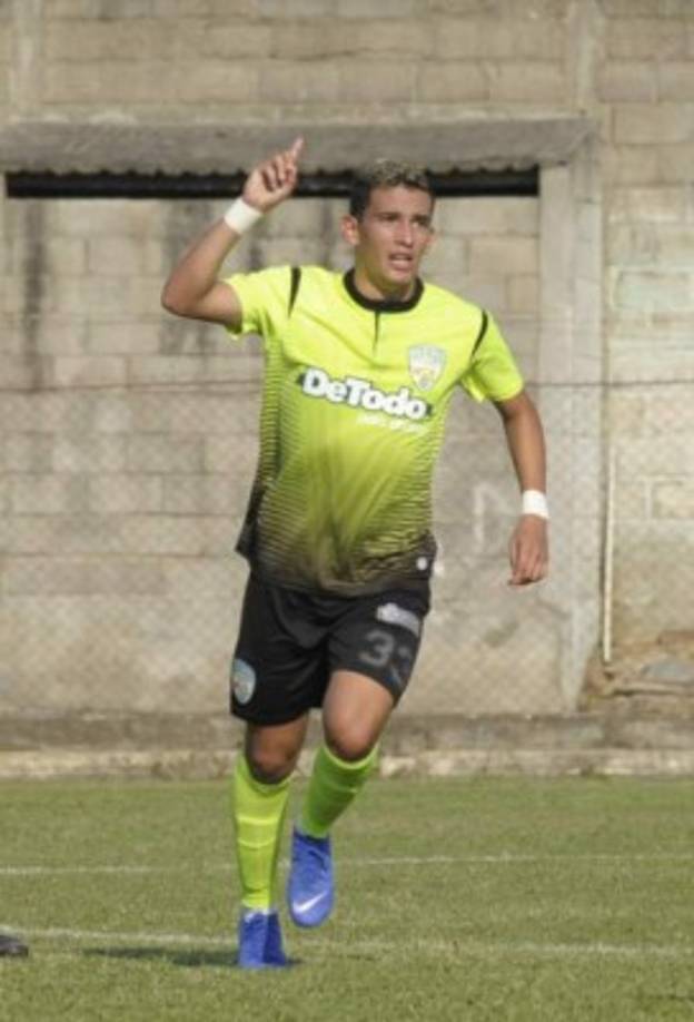 El centrocampista Rembrandt Flores está cerca de salir a préstamo del Olimpia con destino al Real de Minas. El propio técnico de los mineros Raúl Cáceres confirmó que tienen casi todo hecho para la cesión.