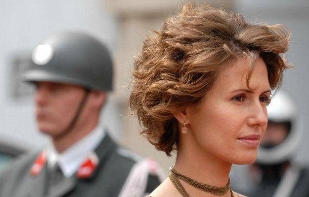 Asma nació en Reino Unido y se trasladó a vivir a Damasco a finales de 2000 para casarse con el presidente sirio, Bachar al Asad, con el que tiene tres hijos.