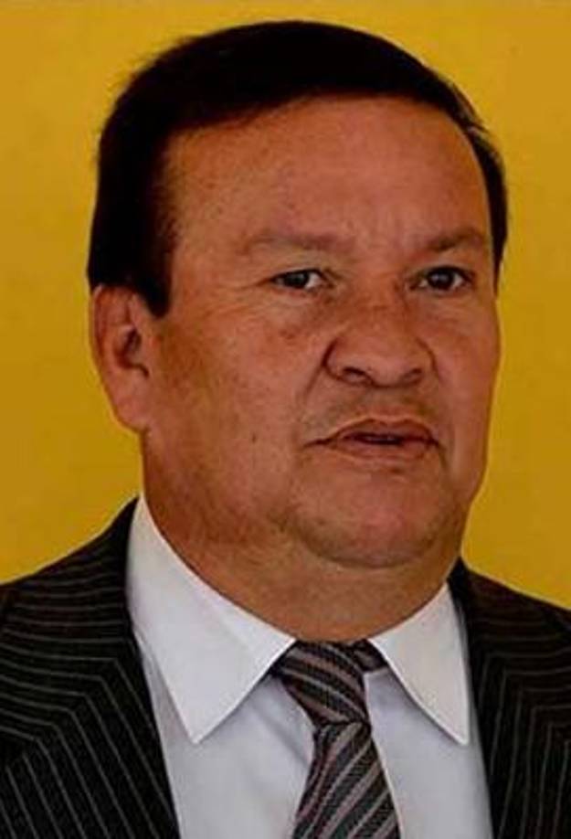 El funcionario judicial Rafael Bustillo Romero tampoco avanzó en el proceso de selección. Los seis actuales funcionarios formaban parte de 37 profesionales que habían recibido tachas y denuncias, los cuales 17 de ellos fueron descartados. 