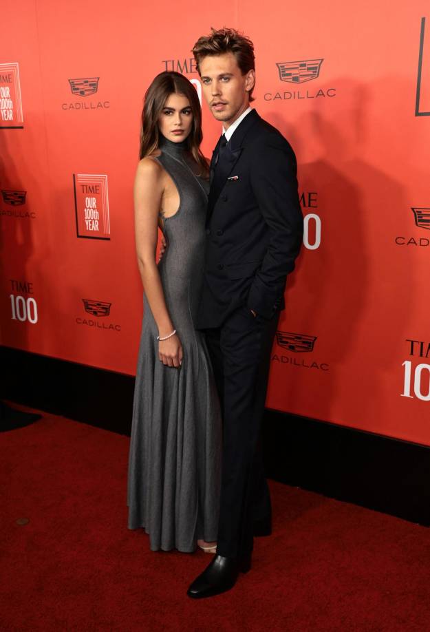 Por la alfombra roja de la cita, que tuvo lugar en el Salón Frederick P. Rose del Lincoln Center, en Nueva York, también deslumbraron figuras como la modelo Kaia Gerber y el actor Austin Butler.