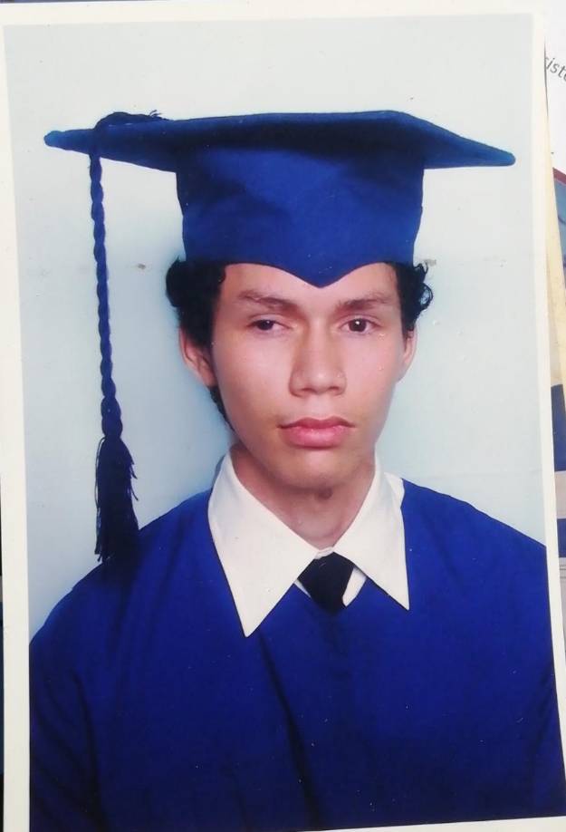 Daniel, su familia y amigos comenzaron a encontrar una explicación médica a lo que pasaba con Ivor, pero todo fue en vano.