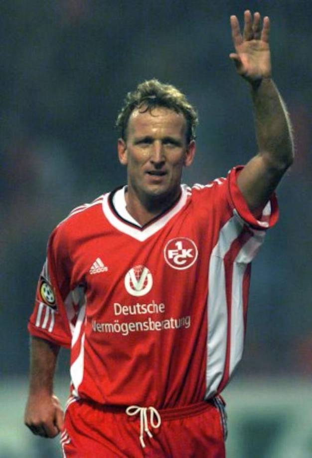 Andreas Brehme - La última vez que trabajó como asistente del Stuttgart fue hace más diez años. Después hizo algunos anuncios, pero no consiguió nada permanente. El mítico defensa llegó a recibir una oferta para limpiar baños y así salir de la pobreza.