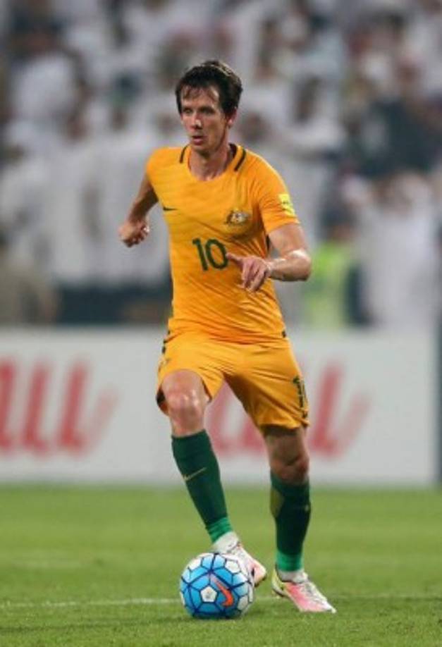 Robbie Kruse: Futbolista australiano que juega como delantero en el Liaoning FC de China y en la selección de fútbol de Australia. Ha sido internacional con la selección de fútbol de Australia en 29 ocasiones y ha anotado tres goles.