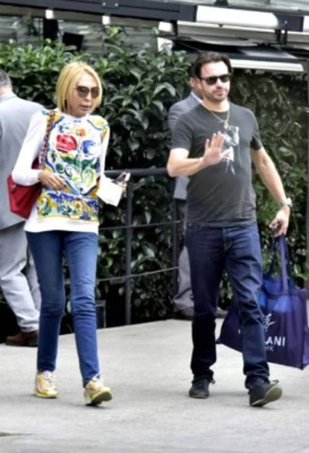 Le peor parte vino después, cuando Cristian comenzó a pedirle una cifra millonaria a Laura a cambio de su silencio. 'A él le llenaron la cabeza de mentiras, le decían que tenía derechos y luego ya comenzó a decirme que sino le daba el dinero iba a revelar cosas personales'. <br/> <br/>Pero, a pesar de todo Laura afirma que sí cree que Cristian la amó en un momento; sin embargo las cosas cambiaron drásticamente.