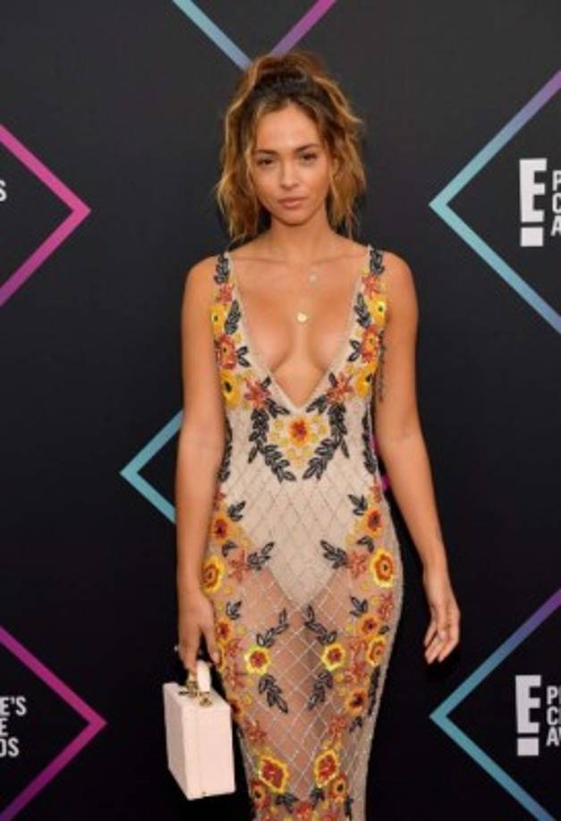 Así llegó la modelo Aisha Jade a los People's Choice Awards 2018 en Barker Hangar.